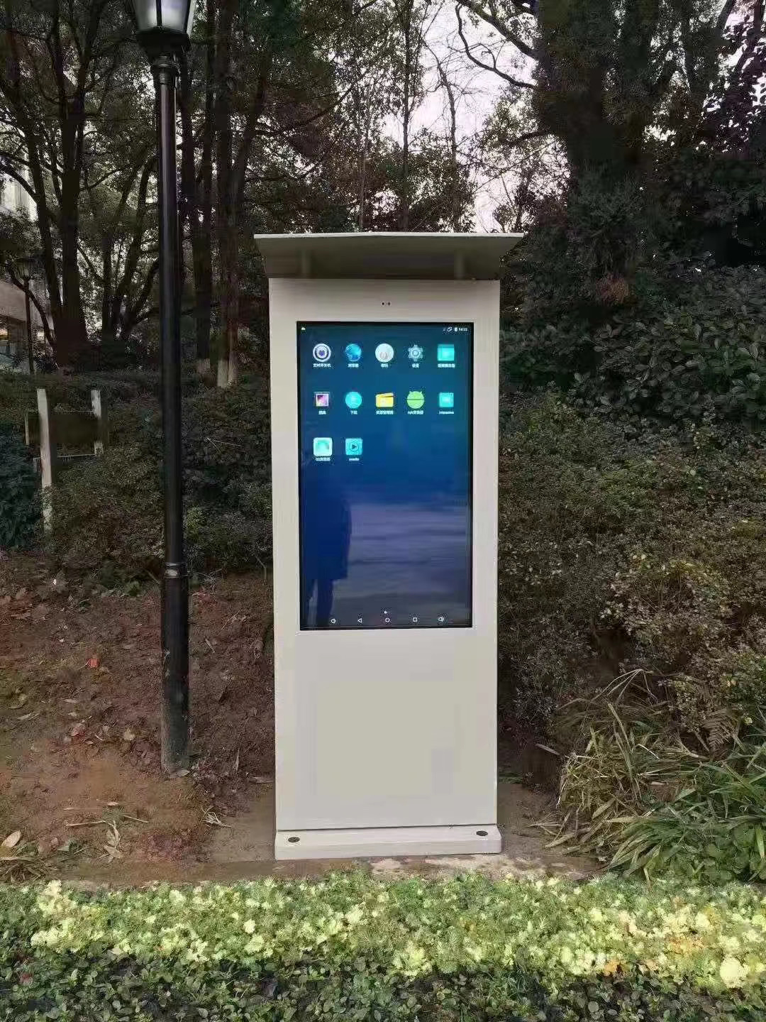 戶外廣告機 智慧城市發展的智能窗口與重要引擎